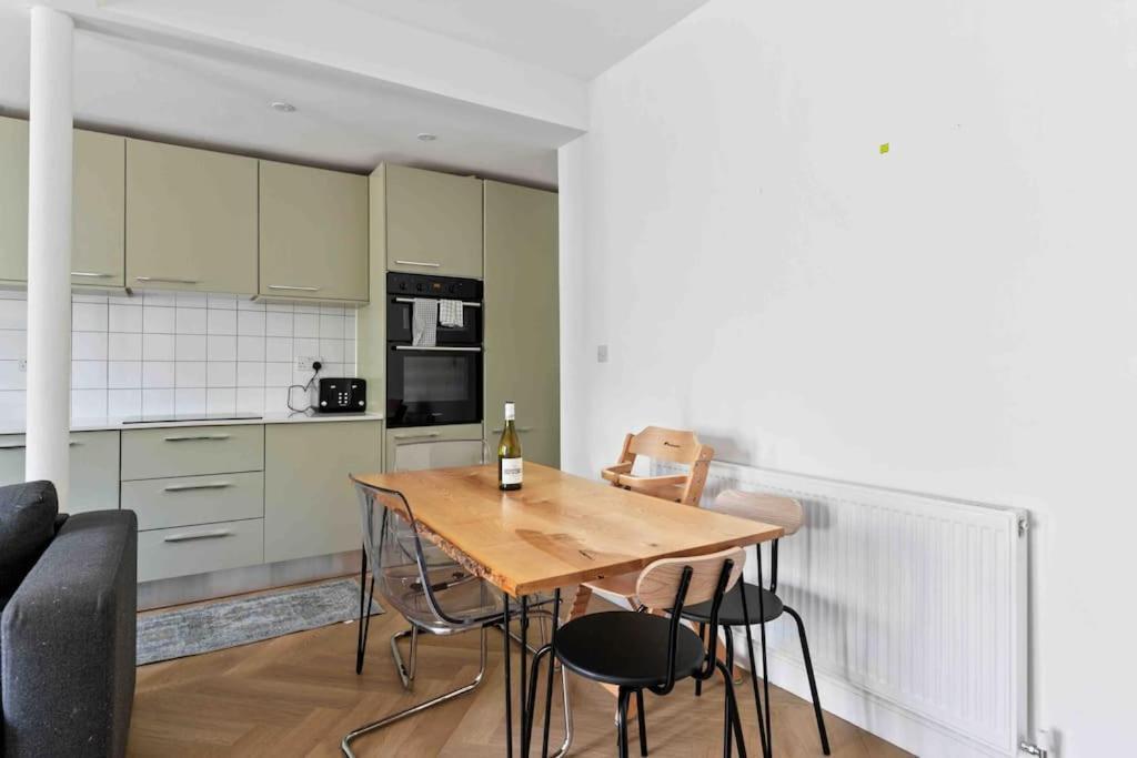 Modern 3 Bed Apartment In Tottenham London Luaran gambar